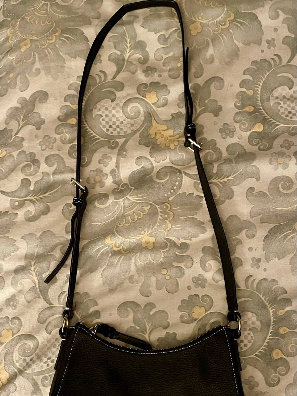 Classic Black Leather Crossbody Bag-Like new